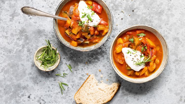 Rezepte-10-beleaf-Eintopf-mit-Crème-fraiche-Stagesimple