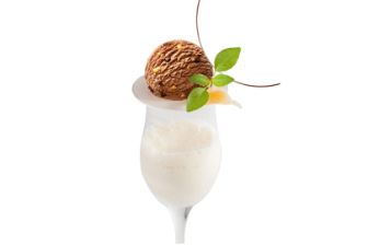 Rezepte-02-Choco-Brownies-Glace-mit-Ingwer-Panna-Cotta-Stagesimple
