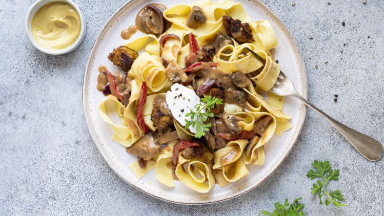 Rezepte-42-Stroganoff-plantBased-Stagesimple