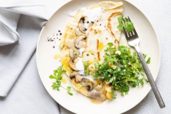 Rezepte-29-Pfannkuchen-gefüllt-mit-Champignon-Rahmsauce-Stagesimple