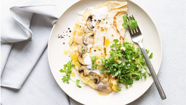 Rezepte-29-Pfannkuchen-gefüllt-mit-Champignon-Rahmsauce-Stagesimple